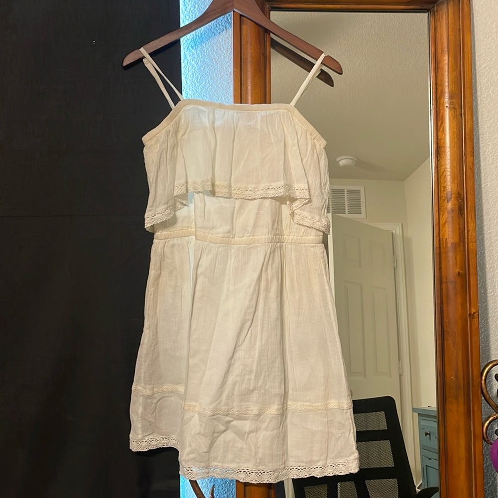 Jessica Simpson White Dress